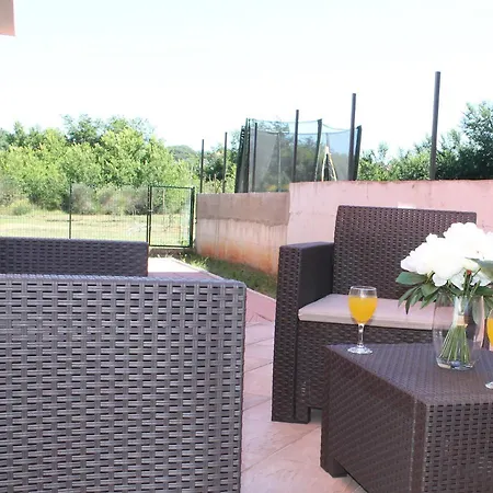 With A Parking Space - 13416 Pula